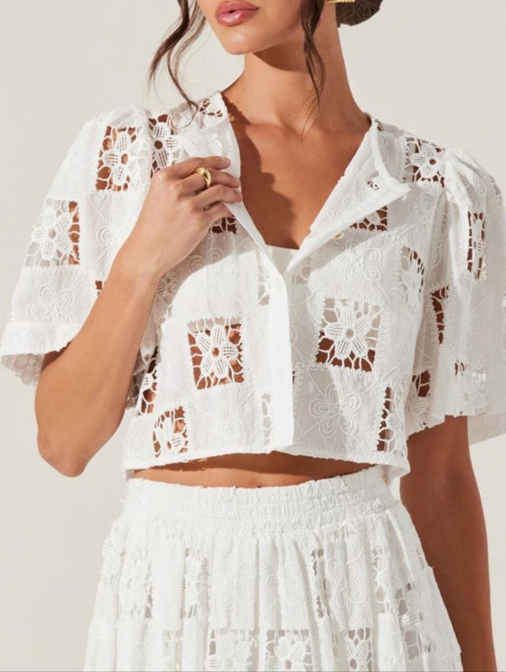 ASTR the Label Andolina Floral Lace Button-Up Crop Top